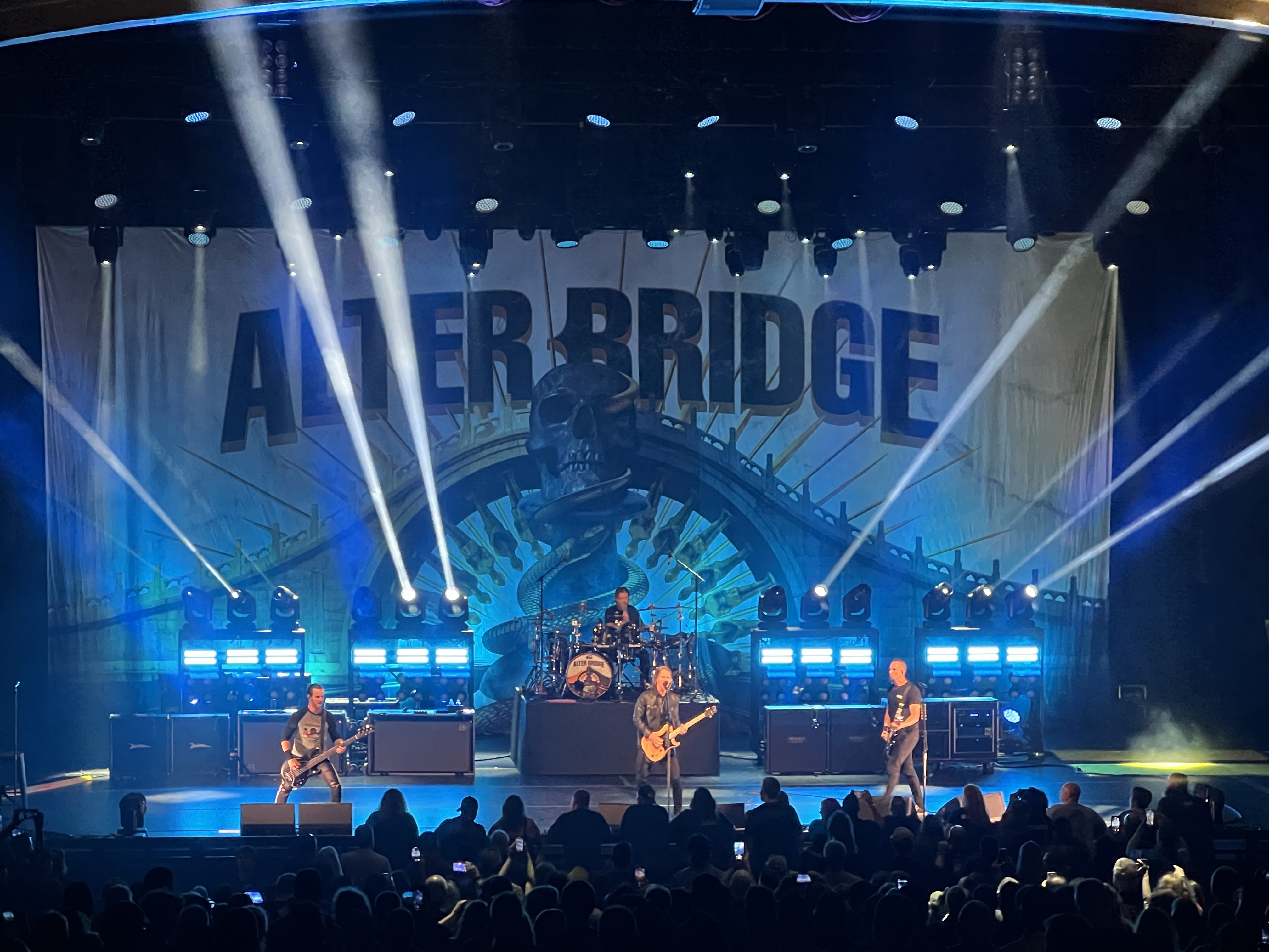Alter Bridge with Sevendust and Mammoth